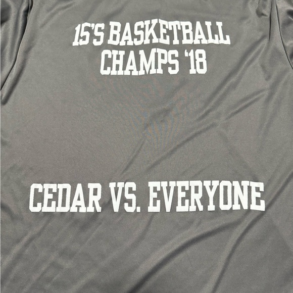 Camp Cedar grey nylon quarter zip. Size M. EUC - Picture 3 of 3